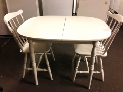 Köksbord + 2st stolar